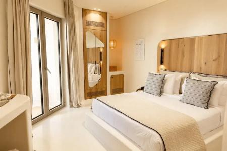 White Pebble Suites - 30
