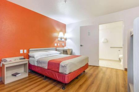 Motel 6 Phoenix, AZ - West - 19