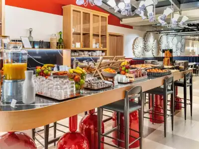 ibis Styles Zurich City Center - 11