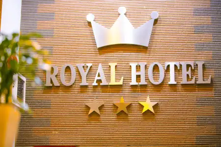 Royal - 0