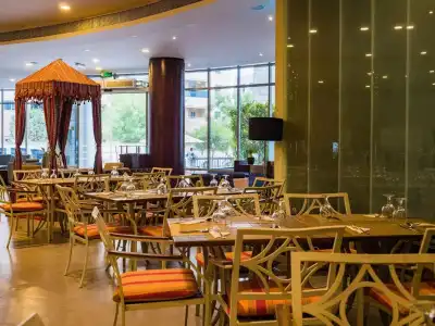 Signature Apartments & Spa - 26