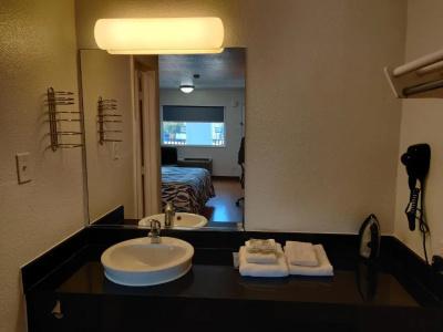 Red Roof Inn Houston – Jersey Village - 27