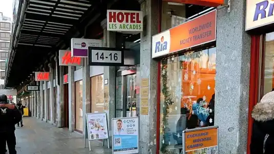 Les Arcades Geneva - 18