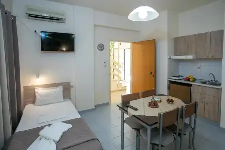 Rania Studios - 144