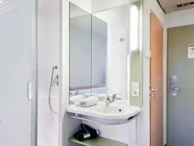 B&B Köln-Marsdorf - 9
