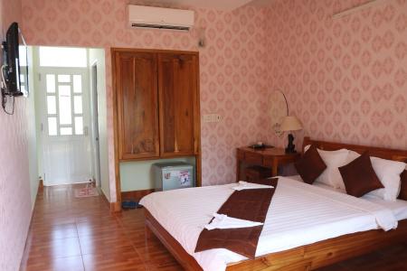 Sunrise Village - 4