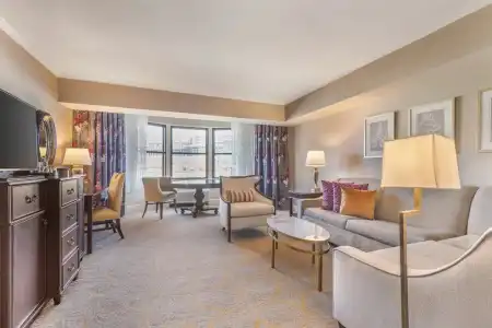 Omni Shoreham - 120