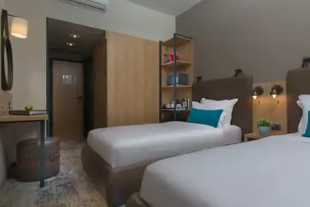 The Stay - 14