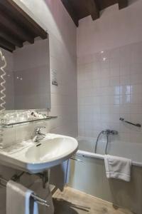 Canal View Ter Brughe by CW Collection - 34