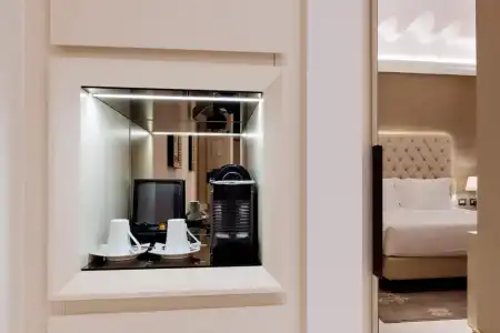 Aleph Rome, Curio Collection by Hilton - 42