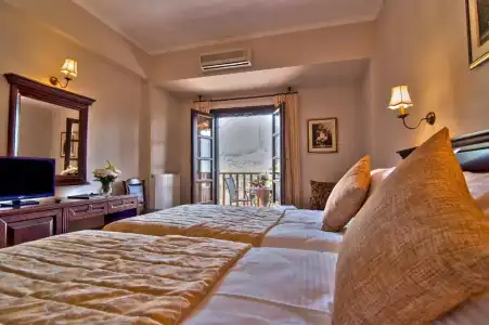 Doupiani House - 72