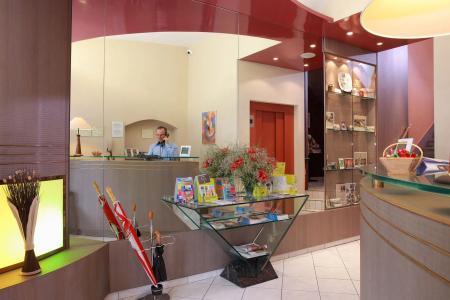 Hôtel Escurial - Centre Gare - 8