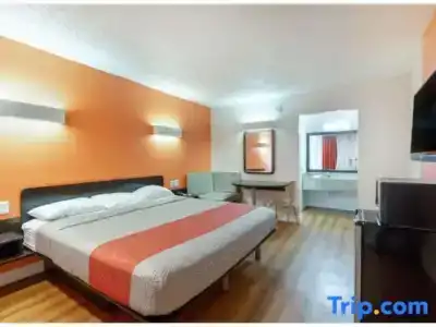 Motel 6 Houston, TX - East - 42
