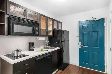 Sonesta Simply Suites Austin South - 24