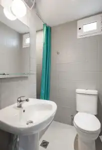 Colors Rooms & Apartments - 24