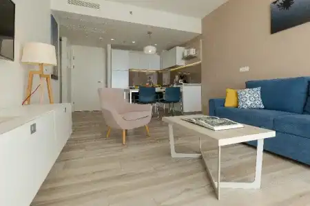 Romana Beach Apartments - 63