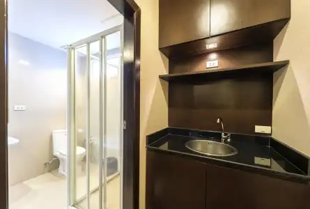 Qiu Sukhumvit - 15