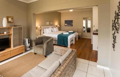 Cornerstone Guesthouse - 23