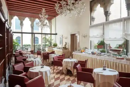 Dona Palace - 20