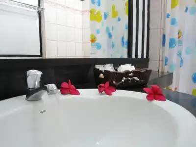 Lanta Il Mare Beach Resort - 8