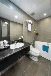 Sq Hang Gai & Spa - 142