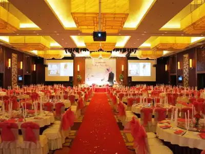 Crowne Plaza Danang by IHG - 7