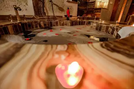 Oread Cave Suites - 359