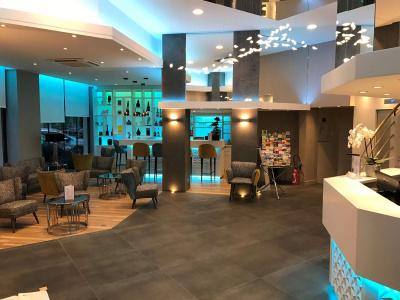 Best Western Plus Carlton - 19