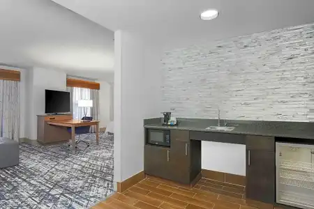 Hampton Inn & Suites Austin Downtown - 112
