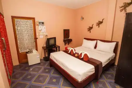 Noble Night Guesthouse Kanchanaburi - 26