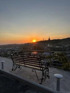 The Hill Guest House - 14