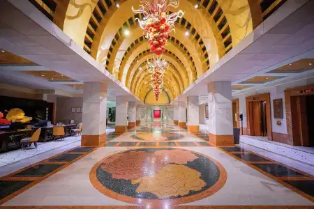 Resorts World Sentosa - Crockfords Tower - 11