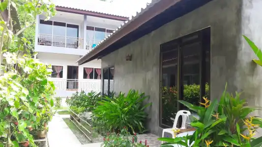 Maehaad Garden Inn - 10