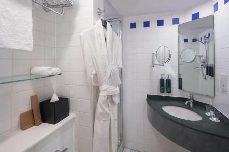 Hilton Garden Inn Bristol City Centre - 60