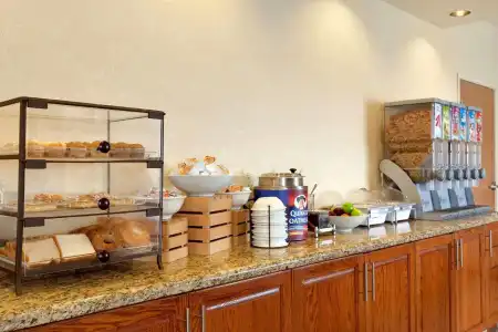 Spark by Hilton South East Corpus Christi - 8