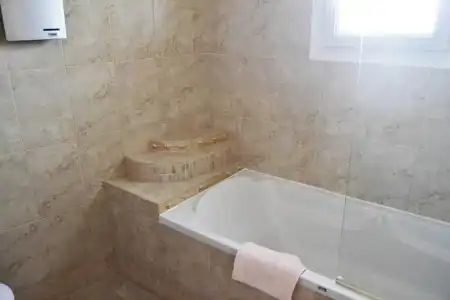 Hôtel Le Dauphin Bleu - 46