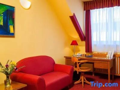 Cloister Inn - 42