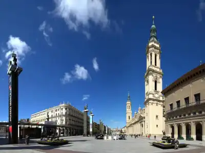 Pilar Plaza - 17