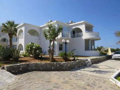 Blue Beach Villas Apartments - 0
