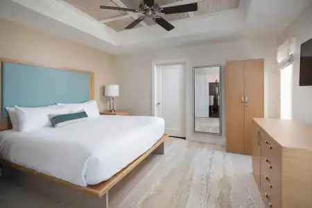 Waterline Villas & Marina, Autograph Collection - 17