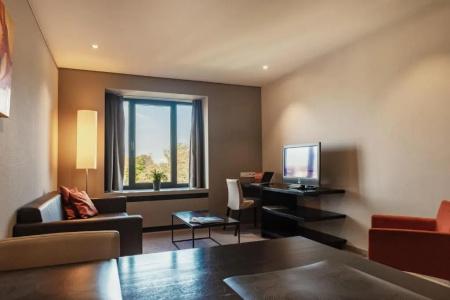 ApartCastelnou - 32