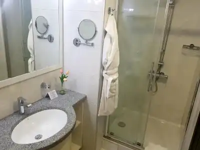 Ramada by Wyndham Bishkek Centre - 32