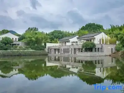 Fuchun Resort - 101