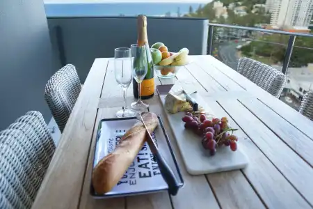 Ambience on Burleigh Beach - 12