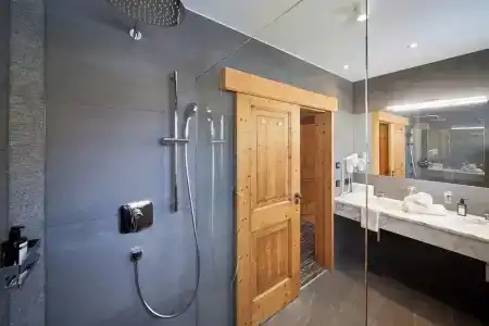 Romantikhotel - 127