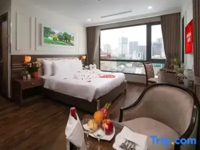 Hillary Hanoi - 55
