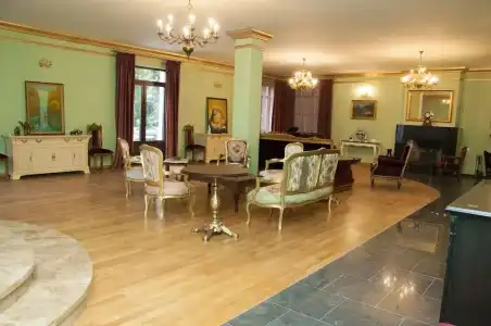 Chateau Gabriel - 16