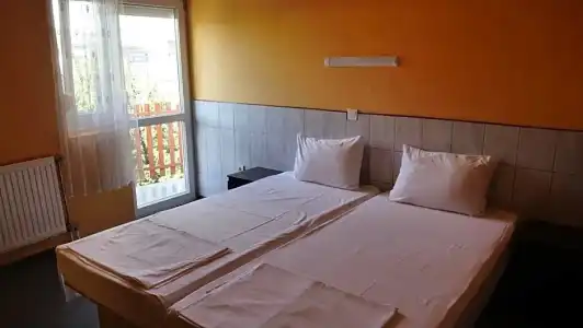 Attila Budapest - 23
