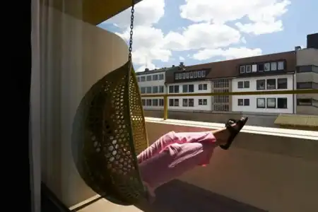 Cocoon Stachus - 29