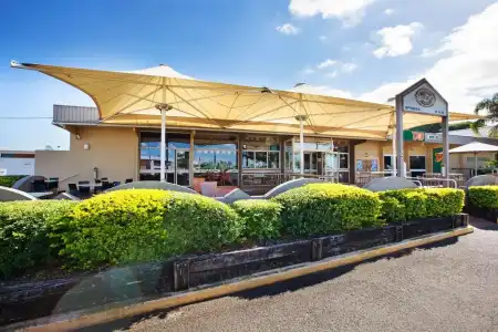 Sunnybank - 13